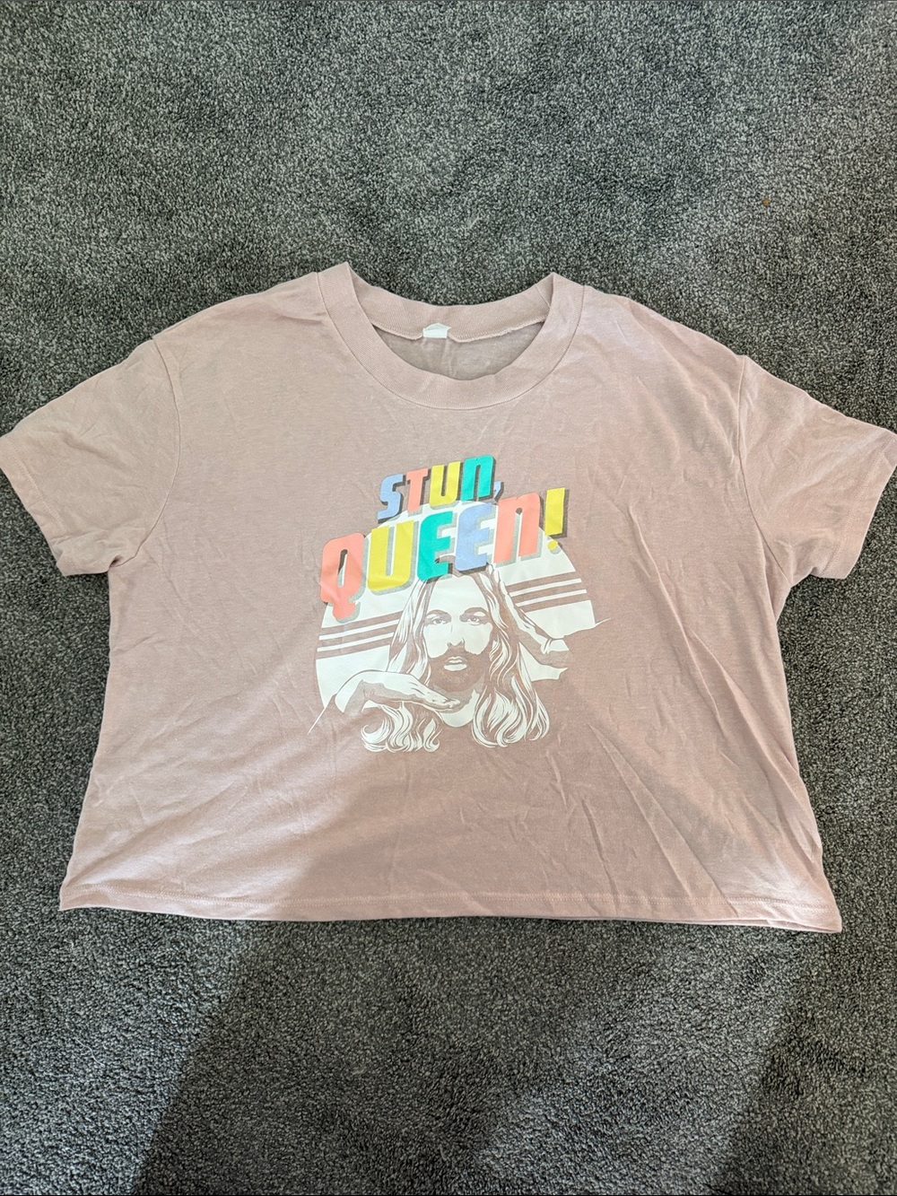 JVN Pink Graphic Crop Top with Multicolor "STUN QUEEN!" Print